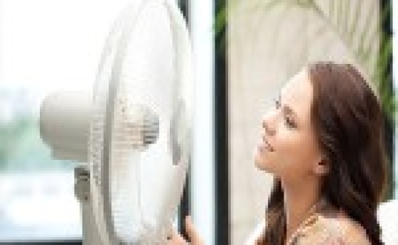 Những lưu ý về cách sử dụng quạt điện khi thời tiết nóng bức