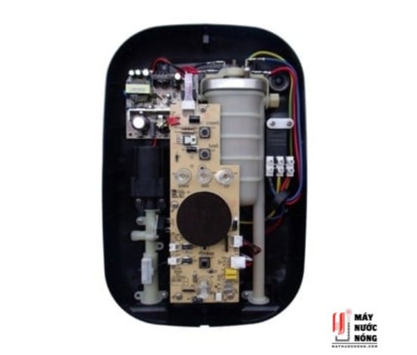 Máy nước nóng trực tiếp Ferroli DIVO SSP có bơm