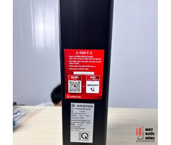 Máy nước nóng trực tiếp Ariston AURES TOP 4.5P có bơm