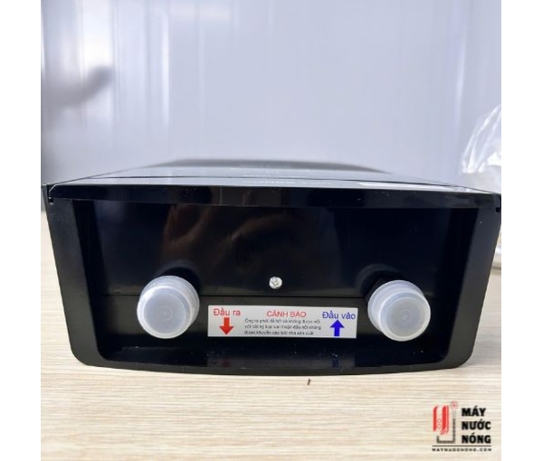 Máy nước nóng trực tiếp Ariston AURES TOP 4.5P có bơm