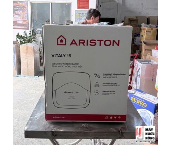 Máy nước nóng gián tiếp Ariston Vitaly 30L 2.5 FE