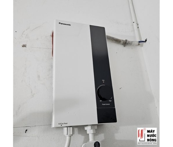 Máy nước nóng trực tiếp Panasonic DH-4US1VW