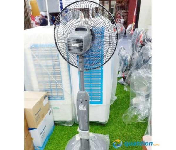Quạt đứng Chinghai HS916A remote 50W