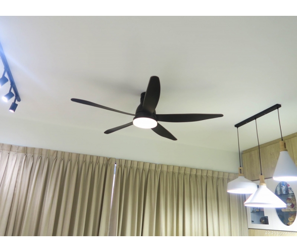 Quạt trần KDK U60FW có đèn LED Quạt trần KDK U60FW có đèn LED